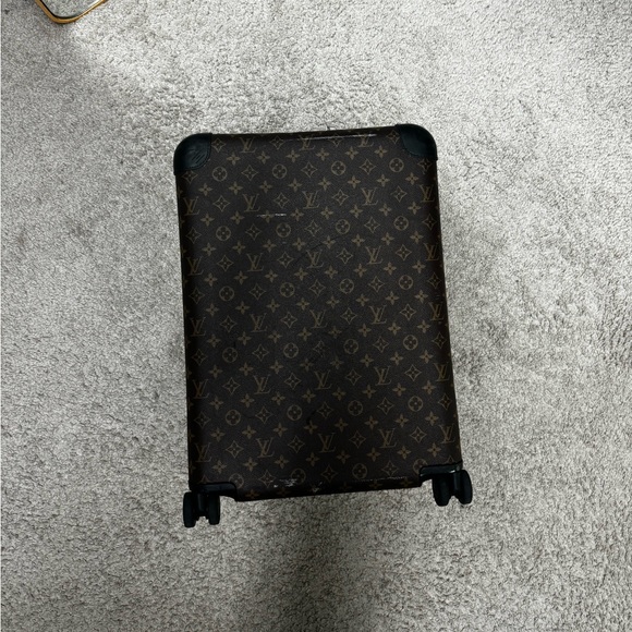 Louis Vuitton suitcase 8.5/10 condition - Picture 3 of 4